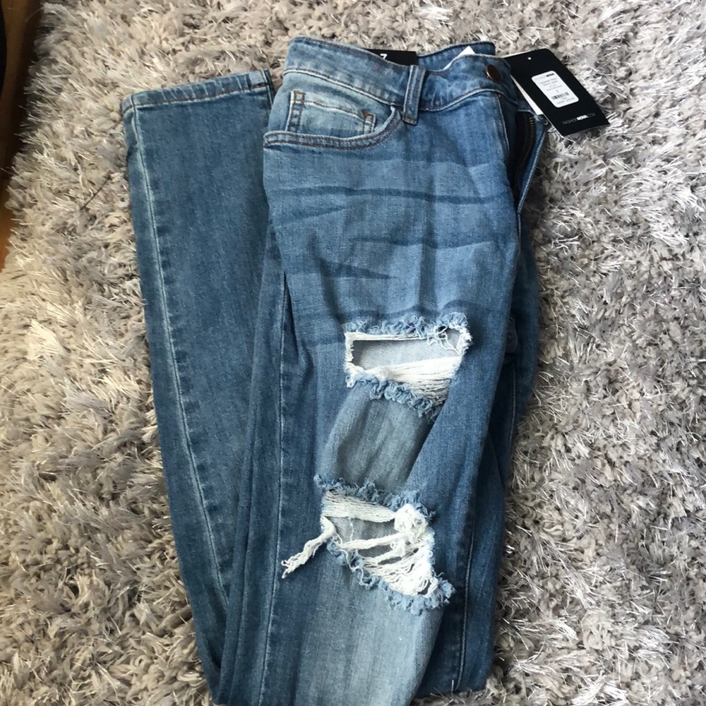 Jeans - Picture 3 of 5